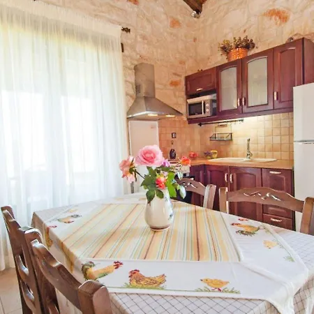 Gerakari Superior By Interhome * Amoudi